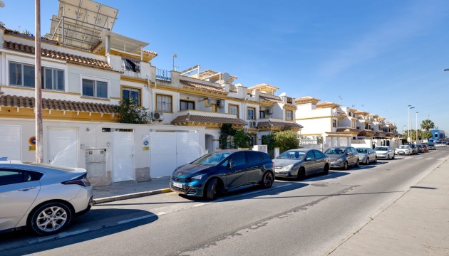 Перепродажа - Таунхаус - Torrevieja
