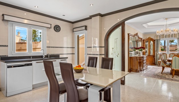 Перепродажа - отдельная вилла - Ciudad Quesada