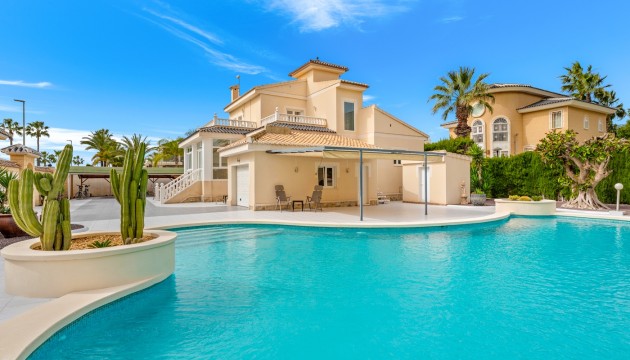 Перепродажа - отдельная вилла - Ciudad Quesada