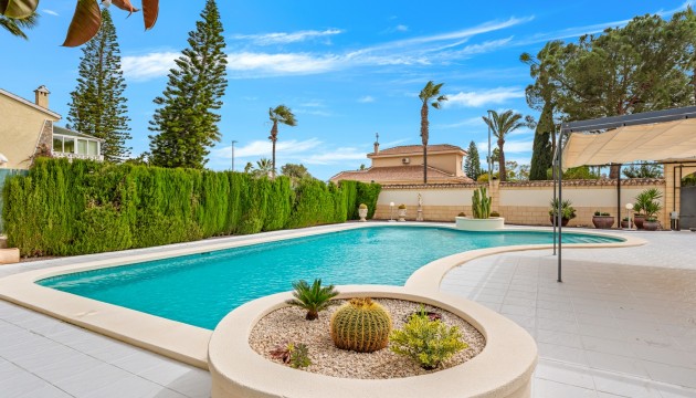 Перепродажа - отдельная вилла - Ciudad Quesada