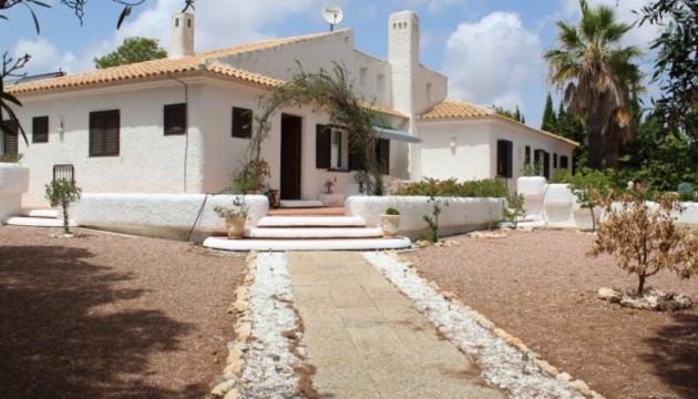 Перепродажа - отдельная вилла - Orihuela Costa - Cabo Roig