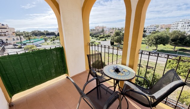 Перепродажа - Квартира - Orihuela Costa - La Zenia