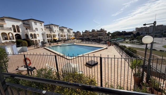 Перепродажа - Квартира - Orihuela Costa - La Zenia