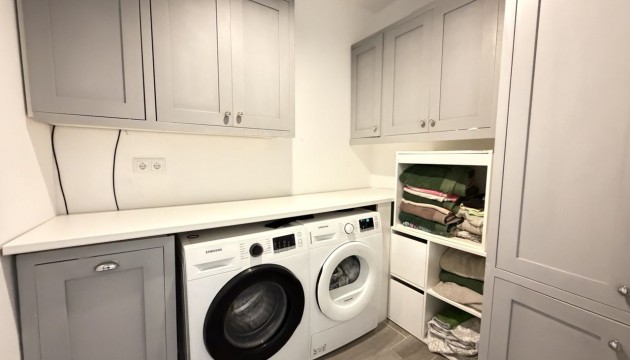 Перепродажа - отдельная вилла - Orihuela Costa - Villamartín