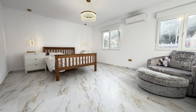 Перепродажа - отдельная вилла - Orihuela Costa - Villamartín