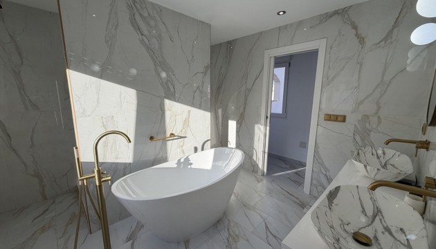 Перепродажа - отдельная вилла - Orihuela Costa - Villamartín