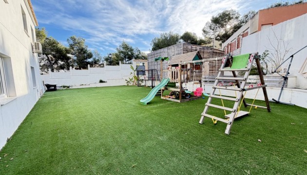 Перепродажа - отдельная вилла - Orihuela Costa - Villamartín