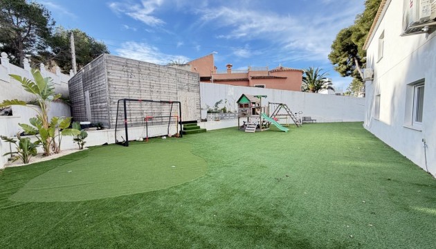 Перепродажа - отдельная вилла - Orihuela Costa - Villamartín