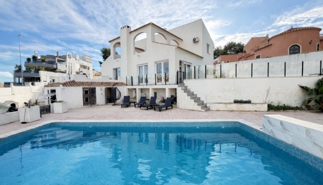 Перепродажа - отдельная вилла - Orihuela Costa - Villamartín