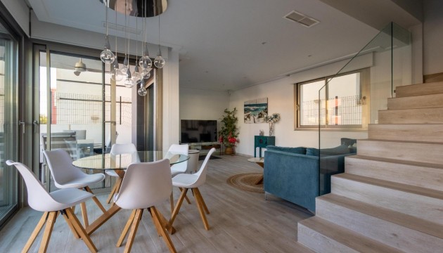 Перепродажа - отдельная вилла - Orihuela Costa - Villamartín