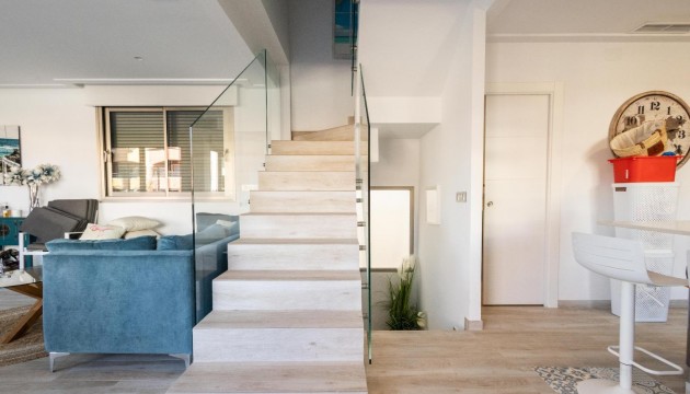 Перепродажа - отдельная вилла - Orihuela Costa - Villamartín