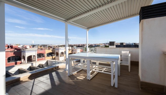 Перепродажа - отдельная вилла - Orihuela Costa - Villamartín