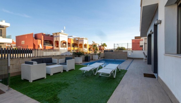 Перепродажа - отдельная вилла - Orihuela Costa - Villamartín