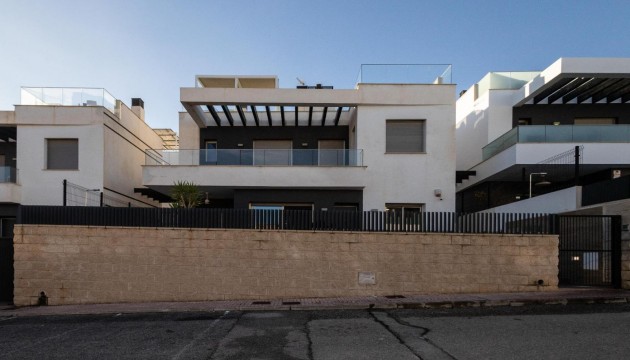 Перепродажа - отдельная вилла - Orihuela Costa - Villamartín