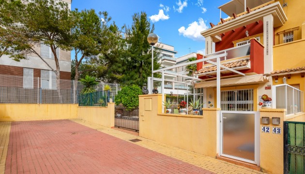Перепродажа - Таунхаус - Orihuela Costa - Villamartín