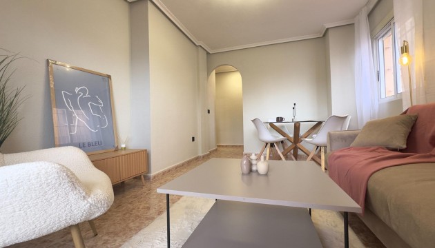 Resale - Apartment - Torrevieja - Playa de los Locos