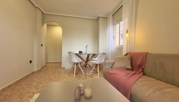 Resale - Apartment - Torrevieja - Playa de los Locos