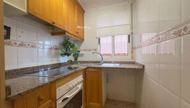 Resale - Apartment - Torrevieja - Playa de los Locos