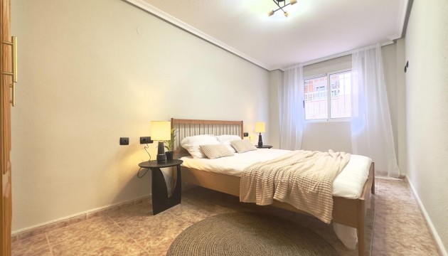Resale - Apartment - Torrevieja - Playa de los Locos