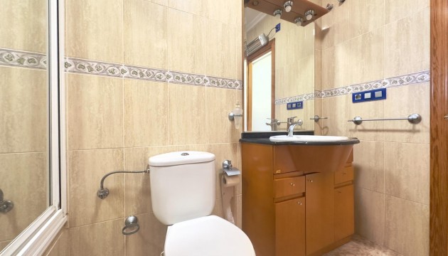 Resale - Apartment - Torrevieja - Playa de los Locos