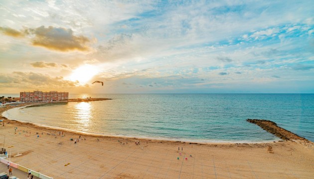 Resale - Apartment - Torrevieja - Playa de los Locos