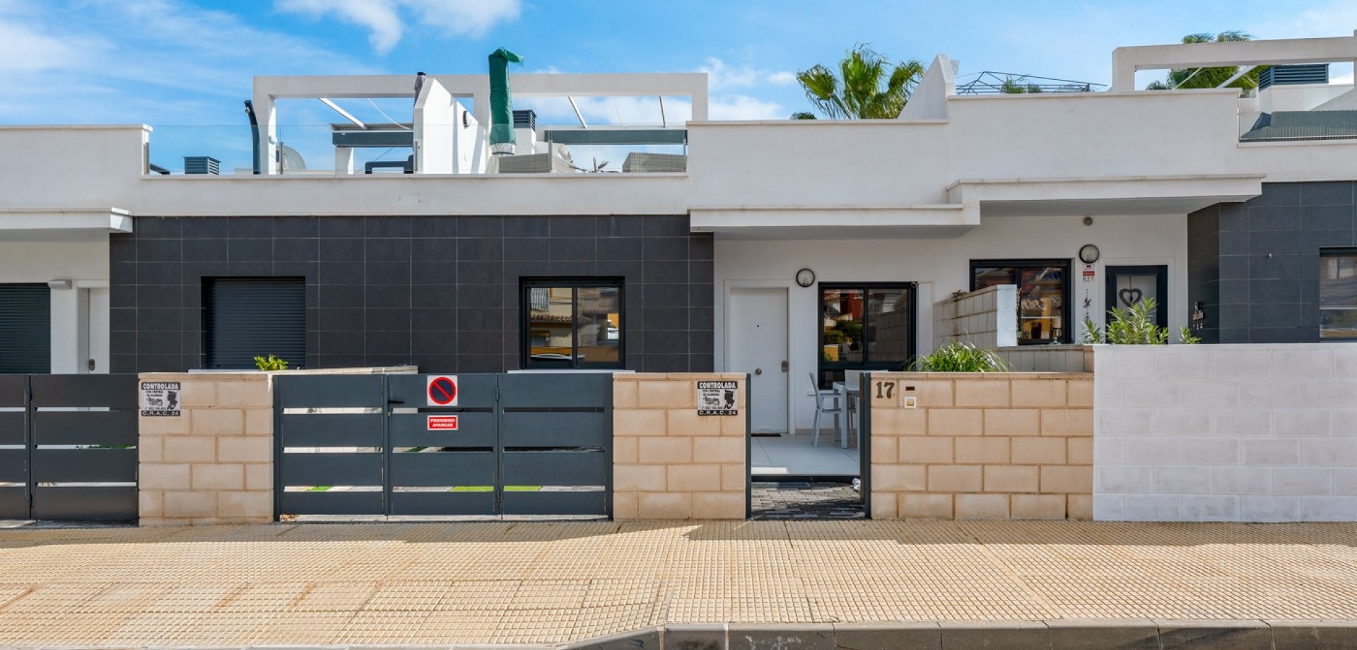 Apartment in Dehesa de Campoamor - Image 2