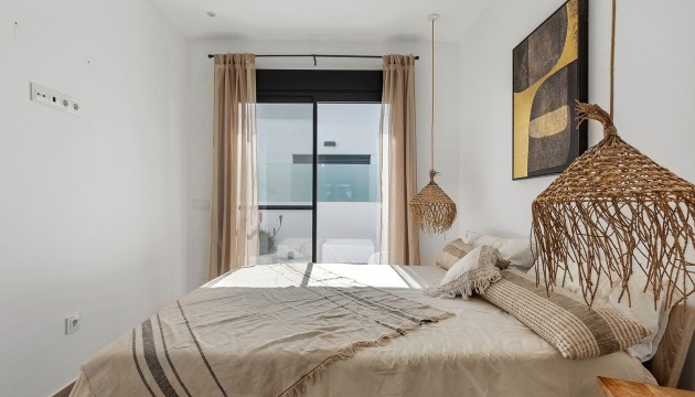 Reventa - House - Dolores