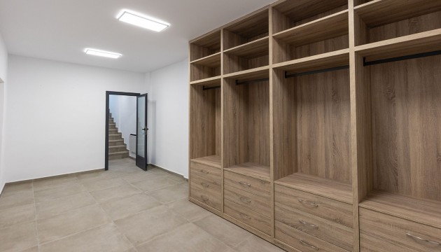 Reventa - House - Dolores