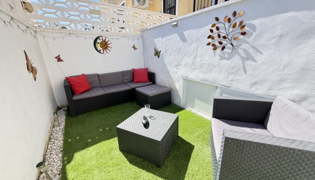 Wiederverkauf - Apartment - Orihuela Costa - Villamartín