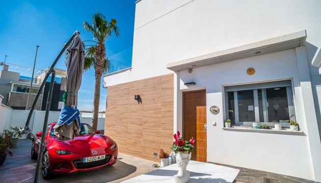 Reventa - Chalet Independiente - Pilar de la Horadada