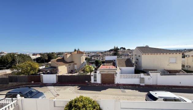 Herverkoop - Detached Villa - Orihuela Costa - Villamartín