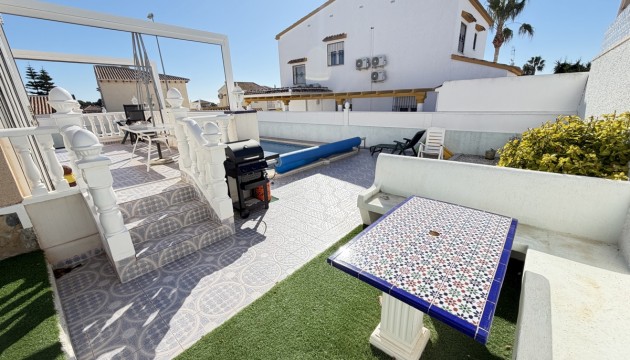 Herverkoop - Detached Villa - Orihuela Costa - Villamartín