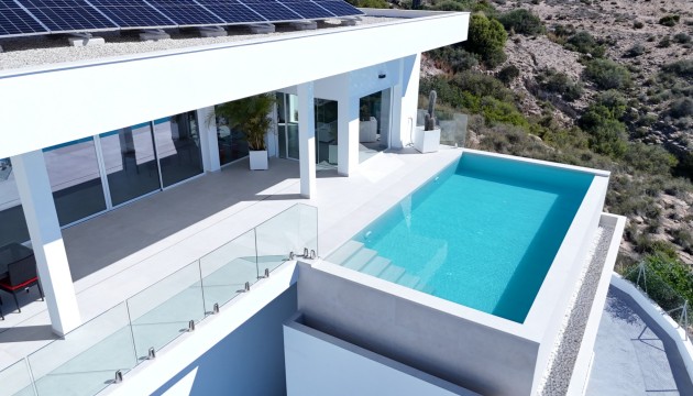 Resale - Detached Villa - La Marina