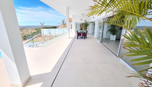 Resale - Detached Villa - La Marina