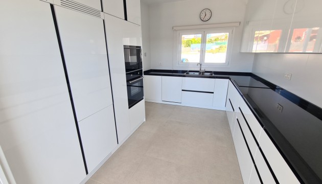 Resale - Detached Villa - La Marina