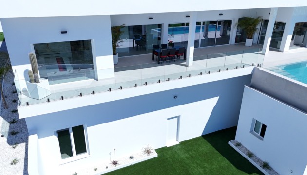 Resale - Detached Villa - La Marina