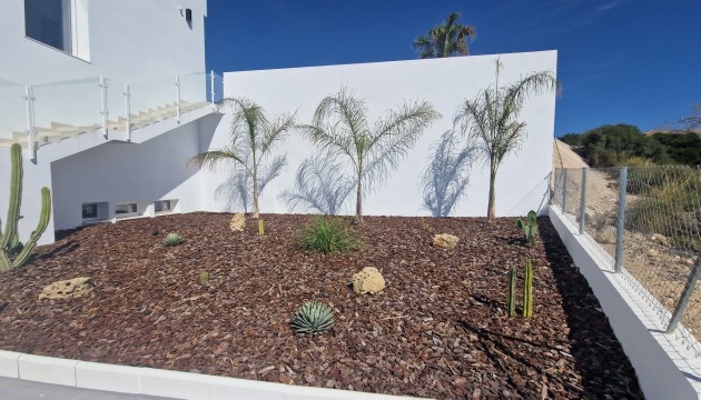 Resale - Detached Villa - La Marina