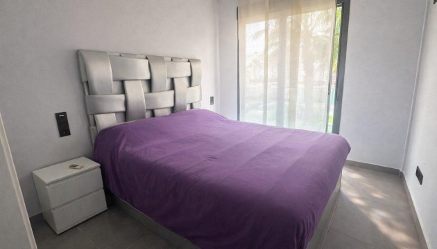Перепродажа - Квартира - Torrevieja - Punta Prima