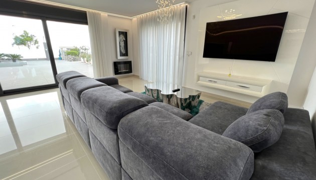 Resale - Detached Villa - San Miguel de Salinas