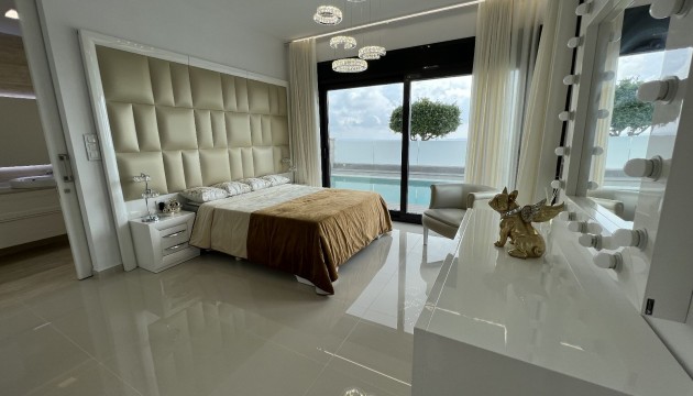 Resale - Detached Villa - San Miguel de Salinas