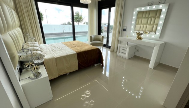 Resale - Detached Villa - San Miguel de Salinas