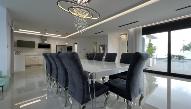 Resale - Detached Villa - San Miguel de Salinas