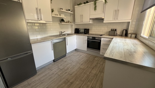 Herverkoop - Detached Villa - Orihuela