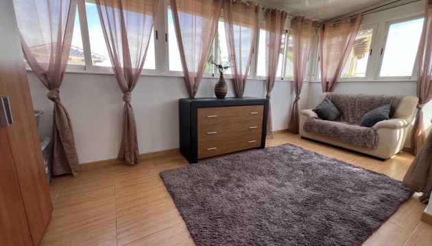 Herverkoop - Detached Villa - Orihuela