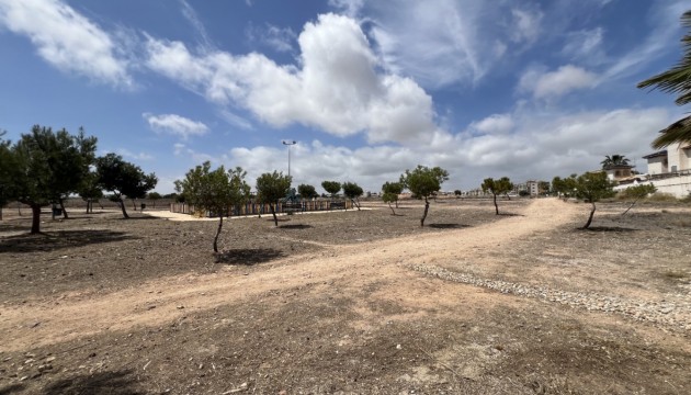 Herverkoop - Detached Villa - Orihuela