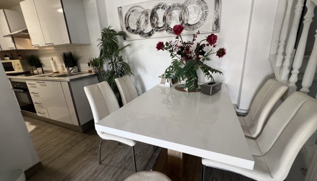 Herverkoop - Detached Villa - Orihuela