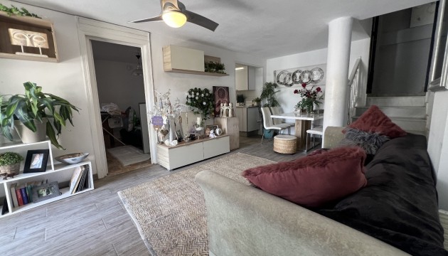 Herverkoop - Detached Villa - Orihuela