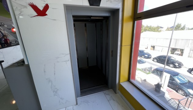 Resale - Commercial - Torrevieja - Costa Blanca Sur