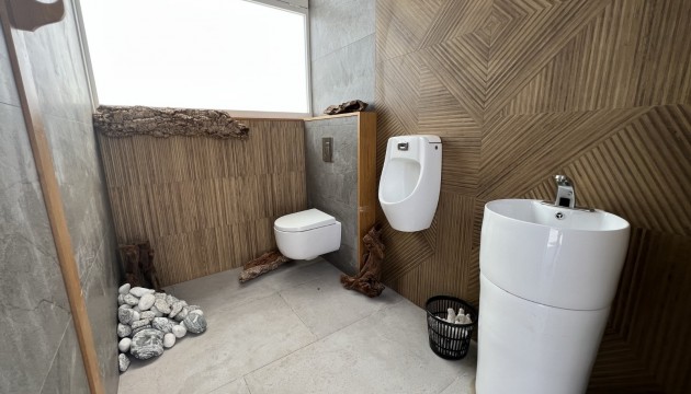 Resale - Commercial - Torrevieja - Costa Blanca Sur