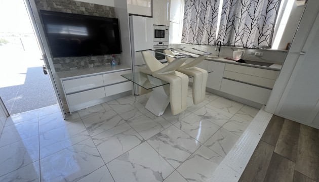 Resale - Commercial - Torrevieja - Costa Blanca Sur